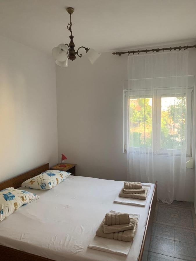 Apartment Jure โตรกีร์ ภายนอก รูปภาพ
