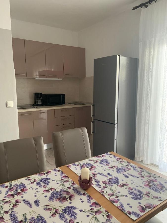 Apartment Jure โตรกีร์ ภายนอก รูปภาพ